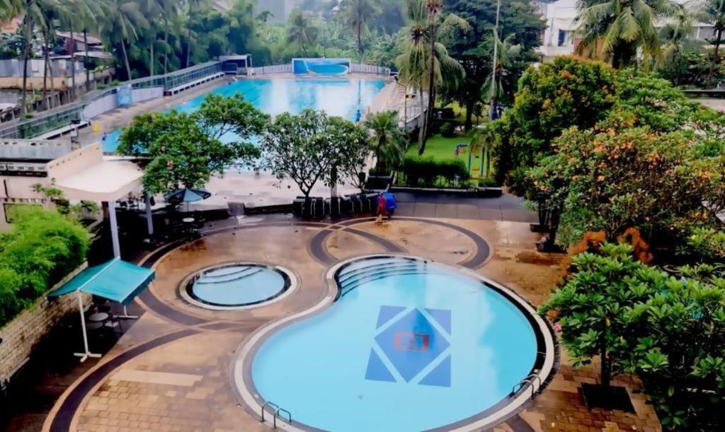 Bumi Wiyata Hotel Depok Exterior foto